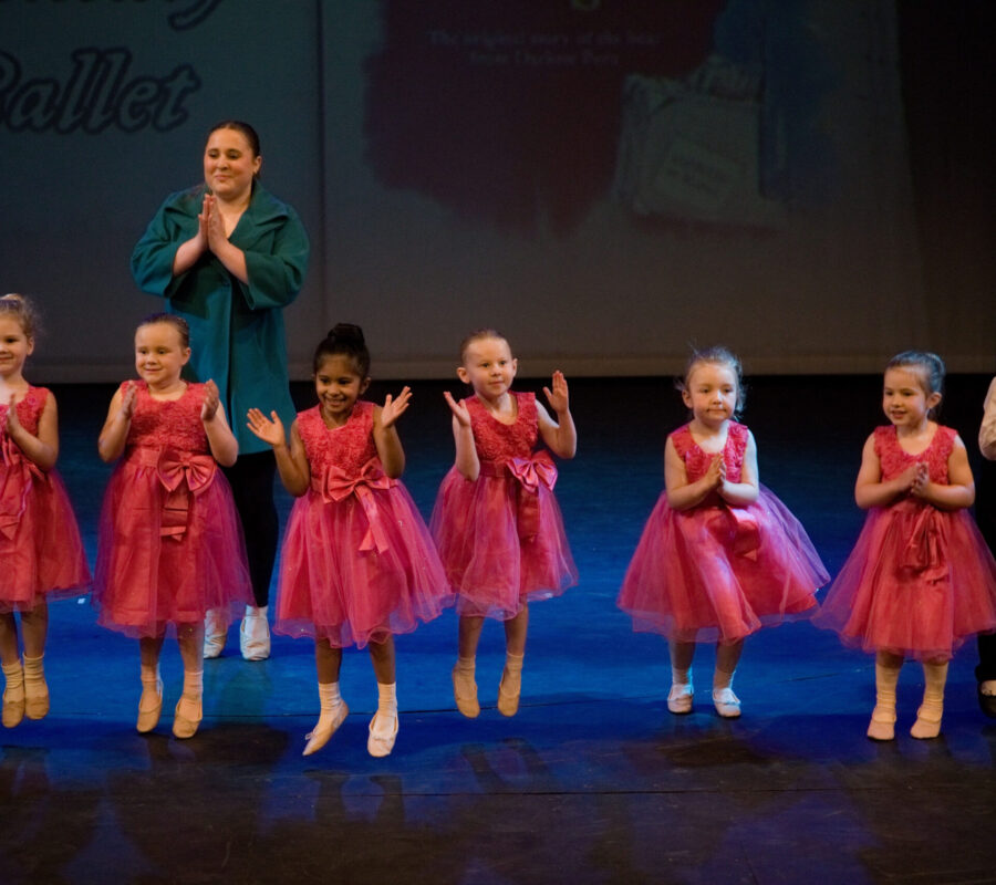 Pre Primary Ballet - On STage 2 Pre Primary Ballet - On STage 2